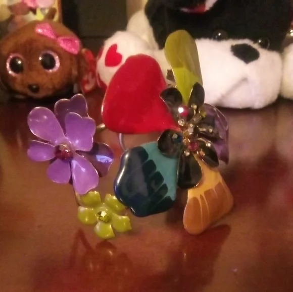 One of a kind flower bracelet - Picture 6 of 10